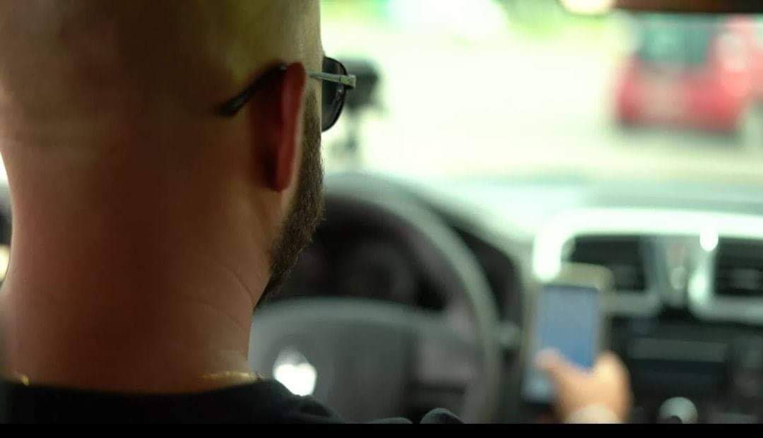 VEREADORES QUEREM LIMITAR CARROS DE APLICATIVOS NO RJ
