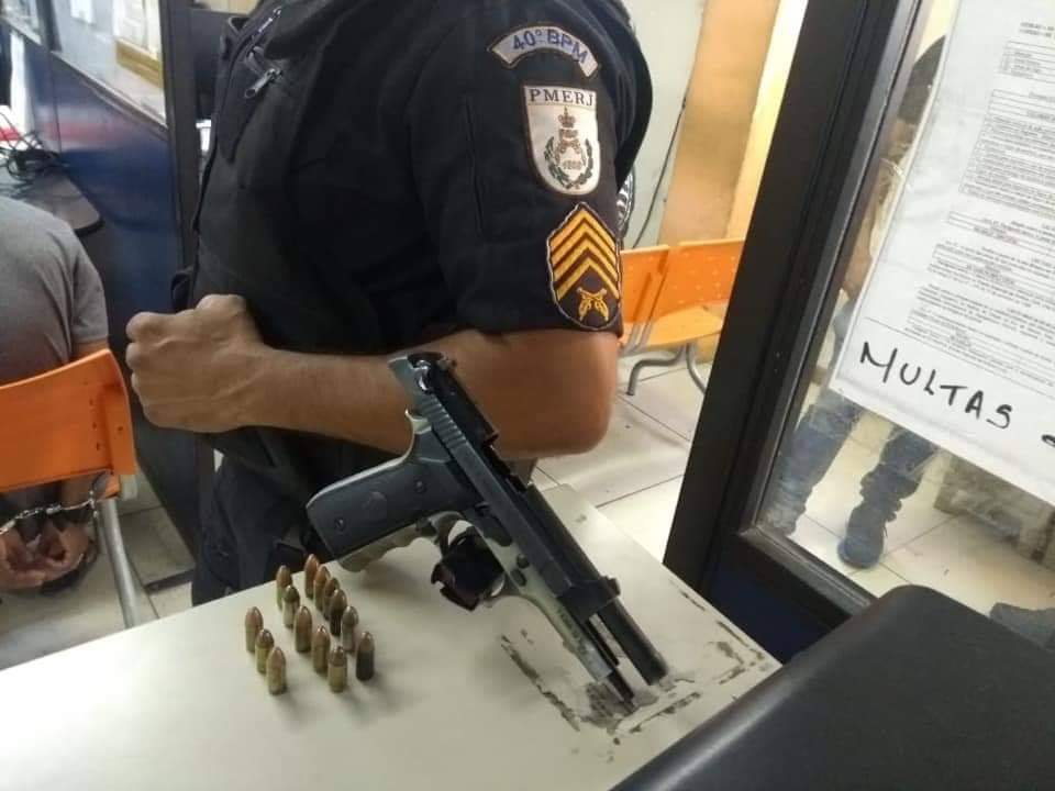 HOMEM COM PISTOLA NA CINTURA É PRESO EM CAMPO GRANDE