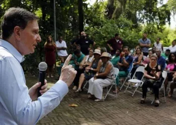 CRIVELLA DIZ QUE JUIZA QUE INTERDITOU A NIEMEYER TEM SITE PARA ARRUMAR NAMORADO