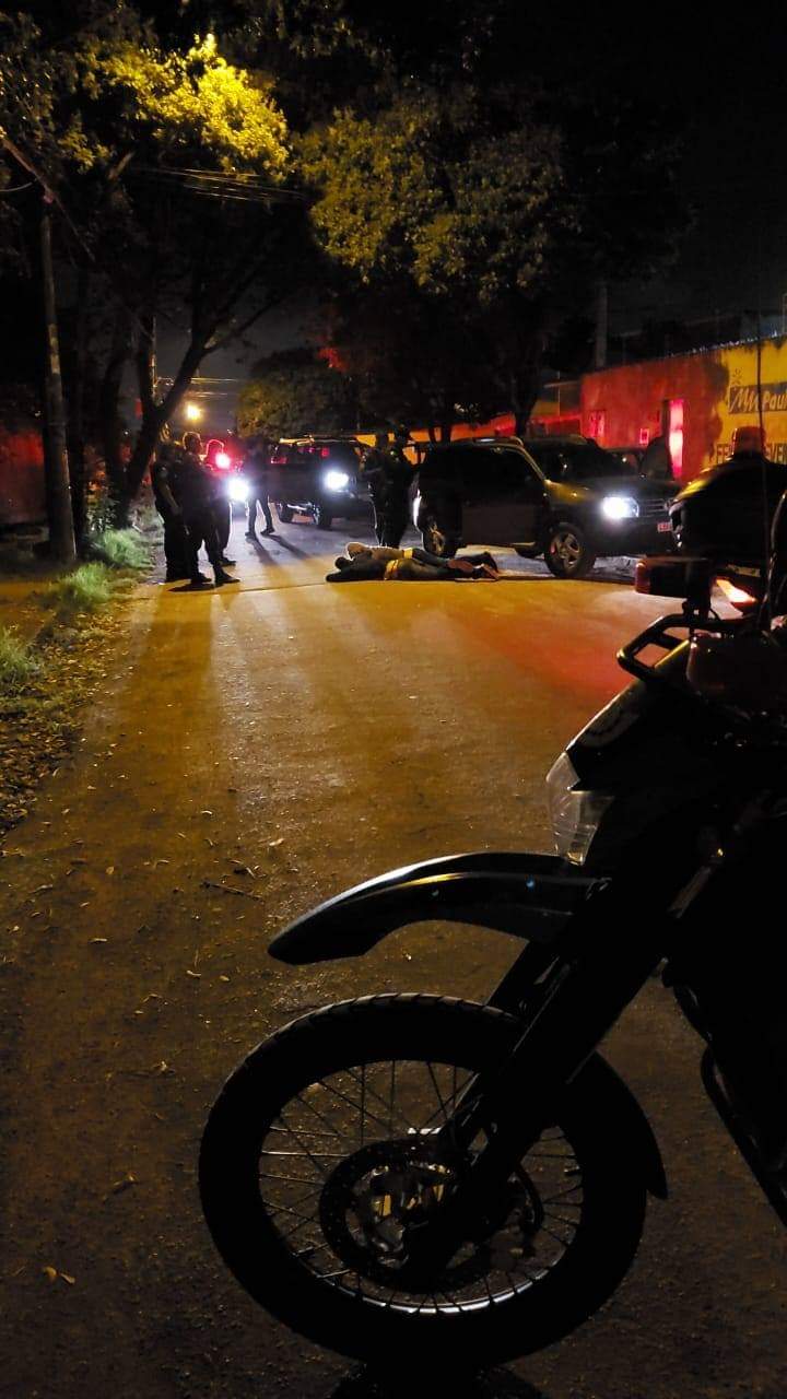 BANDIDO É MORTO EM CAMPO GRANDE ( FOTOS)