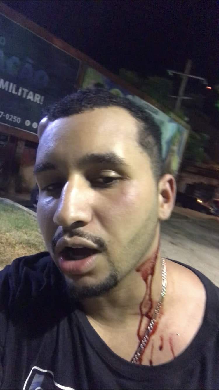 DJ AGRIDE FÃ EM FESTA NA ZONA OESTE( VIDEO)