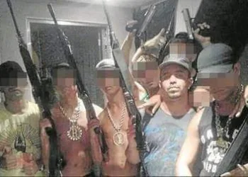 URGENTE!! CHEFE DO TRÁFICO DA VILA KENNEDY É ASSASSINADO