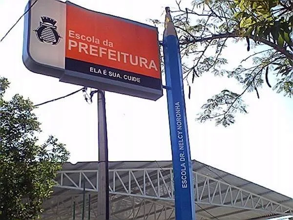 ESCOLA MUNICIPAL É ALVO DE VANDALISMO EM CAMPO GRANDE( FOTOS)