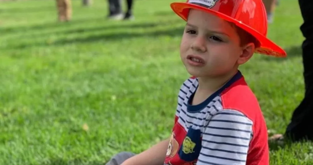 MORRE MENINO ATACADO POR PIT BULL