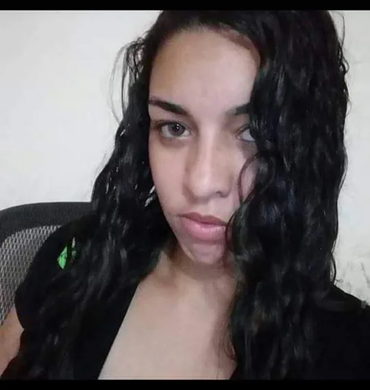 MULHER QUE MATOU EX NAMORADO NO RJ ESTÁ FORAGIDA