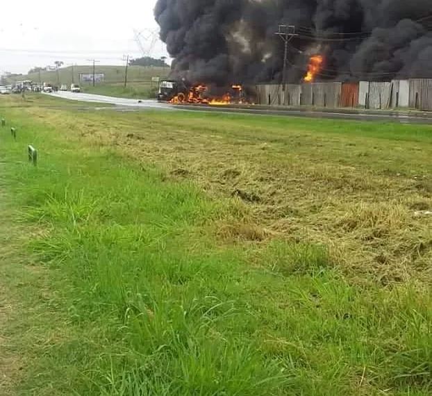 TRAGÉDIA NO RJ!! QUATRO MORTOS EM ACIDENTE!!