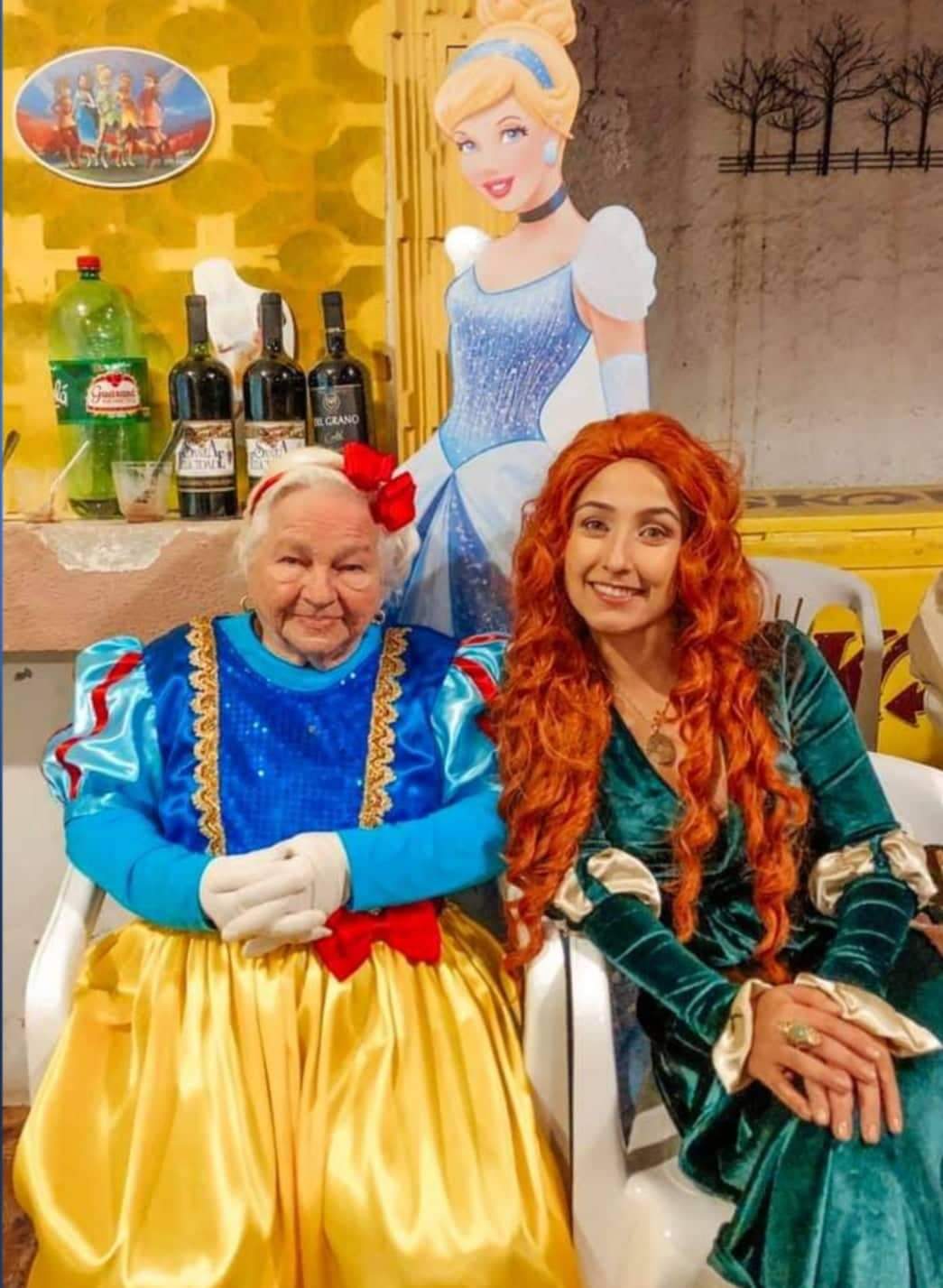 Avó comemora os seus 96 anos vestida de Branca de Neve
