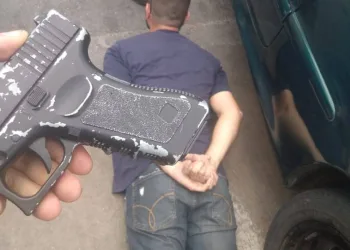 POLÍCIA PRENDE ASSALTANTE EM CAMPO GRANDE( FOTOS)