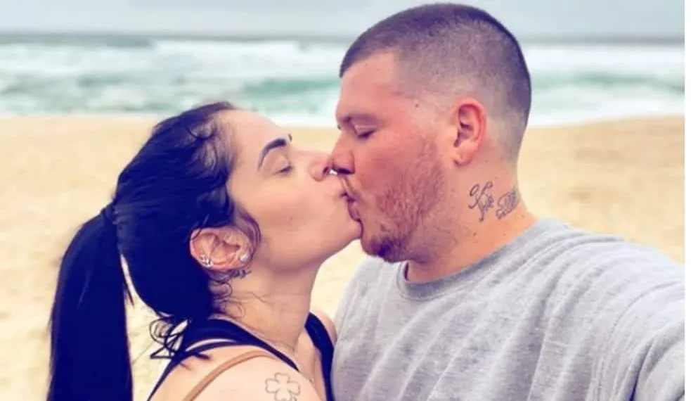 Ferrugem comemora 31 anos de vida e se declara para mulher