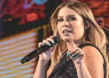 Marília Mendonça é agredida por fã  covardemente aos seis meses de gravidez