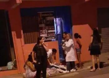 Após mulher dar à luz em calçada no RJ, médica ficará afastada até fim de sindicância