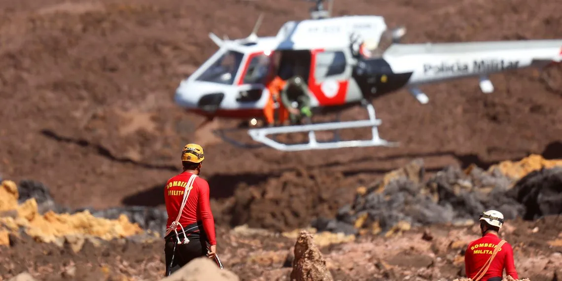 Bombeiros localizam mais um corpo nas buscas em Brumadinho