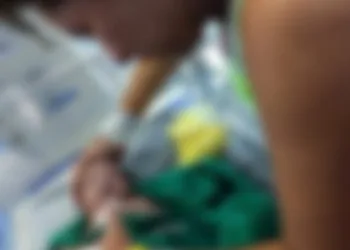 BEBÊ MORRE EM HOSPITAL NA ZONA OESTE E FAMILIA ACUSA DE NEGLIGÊNCIA(FOTOS)