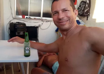 PM MORRE EM ACIDENTE DE MOTO E TEM PERTENCES ROUBADOS NO RJ