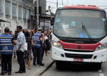 SMTR APLICA 27 MULTAS E LACRA 12 ÔNIBUS EM CAMPO GRANDE DURANTE AÇÃO PARA COMBATER ‘PROMOÇÃO’ IRREGULAR DE PASSAGEM