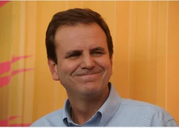 EDUARDO PAES PODE PERDER DIREITOS POLÍTICOS POR DESVIAR 240 MILHÕES DE REAIS PARA SINDICATO