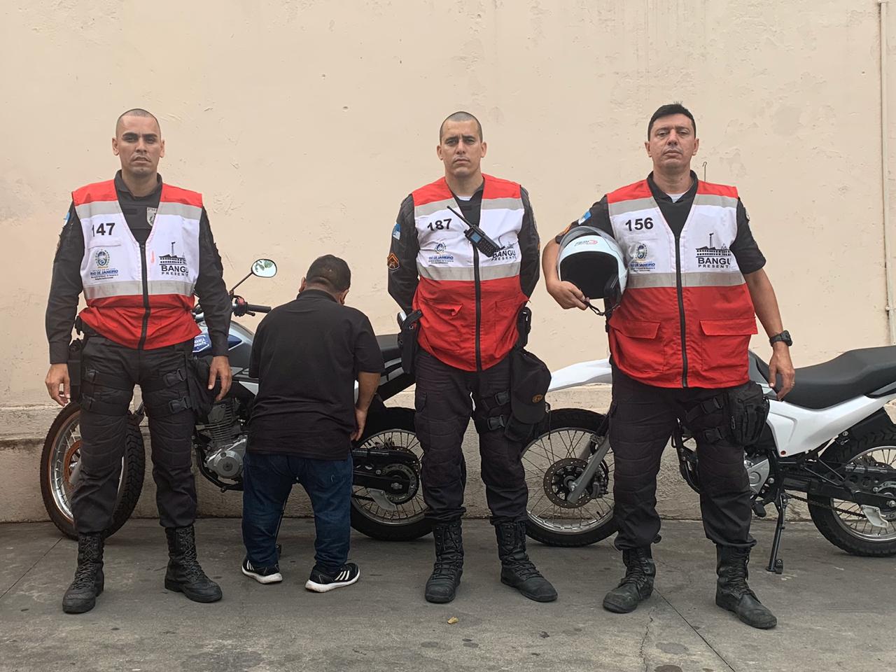 ANÃOZINHO 171 É PRESO NA ZONA OESTE