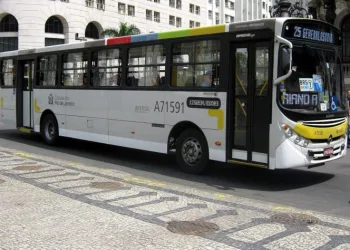 Prefeitura do Rio irá revisar contratos de empresas de ônibus