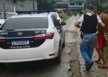 Homem acusado de abusar da filha de 14 anos é preso no Rio