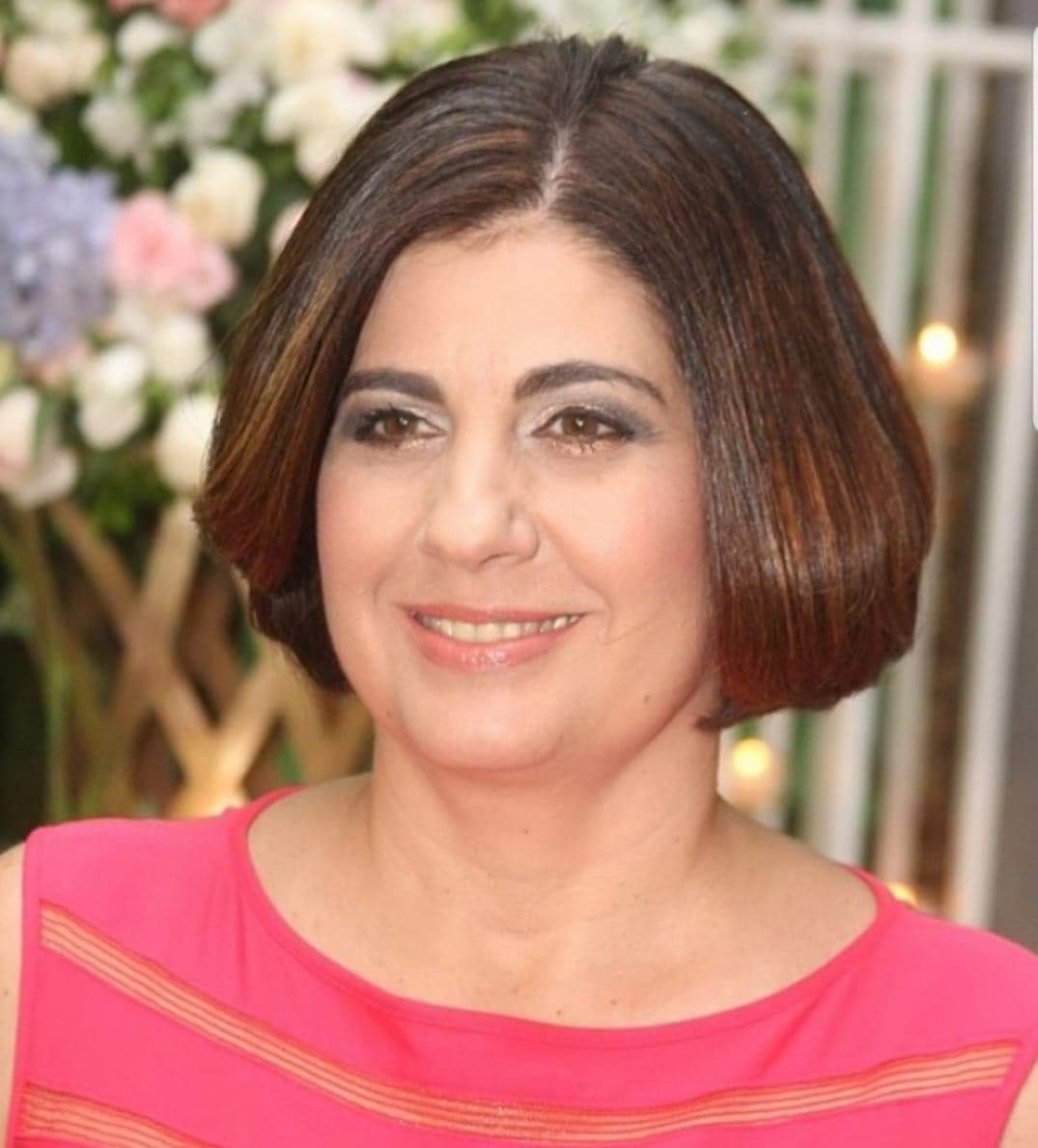 Ex-governadora Rosinha Garotinho vende bolos na web