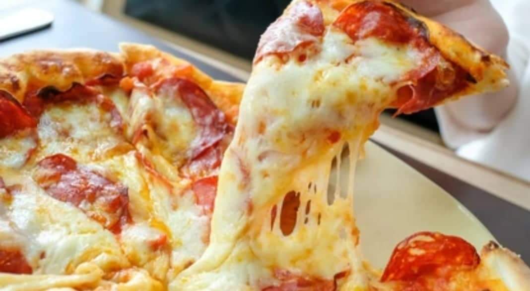 Pizza no café da manhã é mais saudável do que maioria dos cereais, alega nutricionista