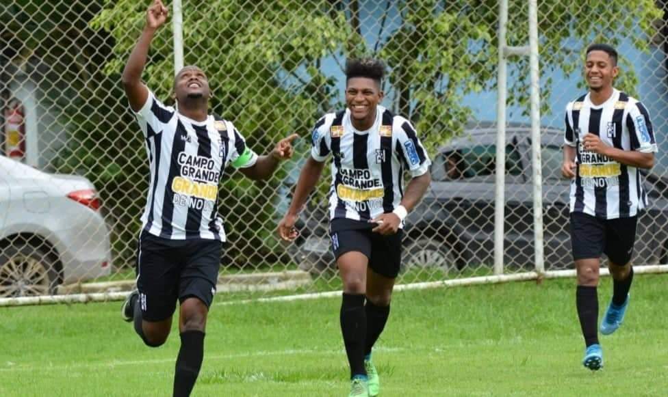 Com gols de Saci, Campo Grande vence EC Resende e avança às semis da Série C