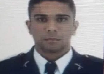 POLICIAL MILITAR É ASSASSINADO NA AVENIDA BRASIL
