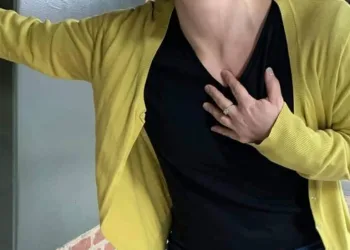 Quais são os sintomas de infarto em mulheres