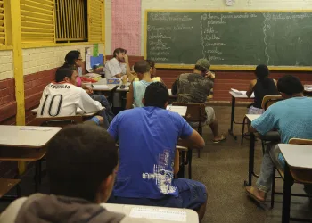 Estudantes querem psicólogo na escola