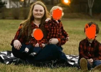 Madrasta pede para que enteado seja ‘apagado’ de fotos em família, mas paga preço caro