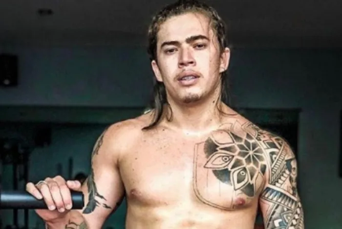 Whindersson Nunes passa mal e é levado a hospital em São Paulo