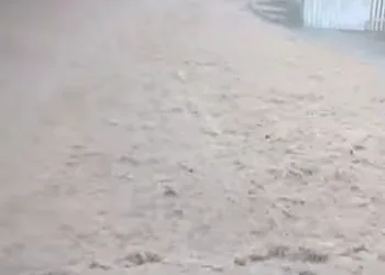 URGENTE!! CHUVA CASTIGA NOVA FRIBURGO!! HÁ DESABRIGADOS