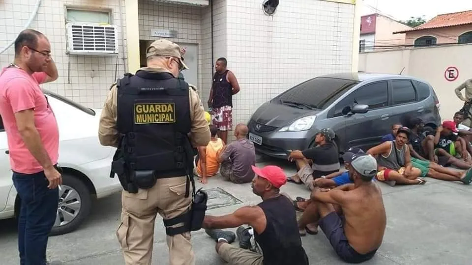 OPERAÇÃO DA GUARDA MUNICIPAL NA ZONA OESTE PRENDE 18 FLANELINHAS