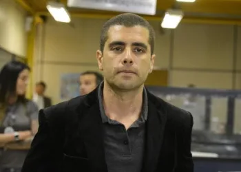 O BRASIL TEM JEITO? DR BUMBUM QUER SER VEREADOR DO RJ