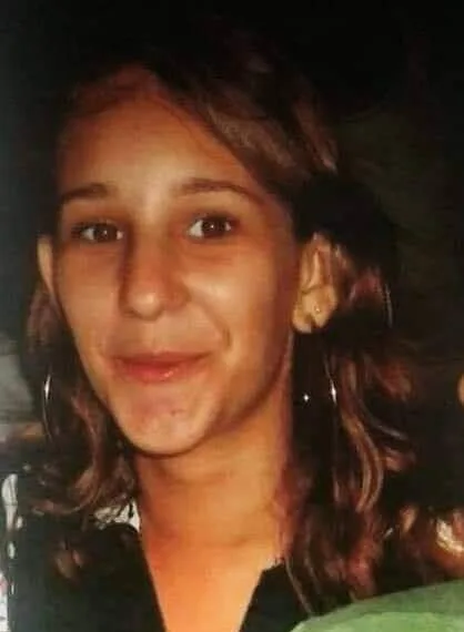 A FAMILIA QUER O CORPO DESSA MENINA MORTA NA ZONA OESTE