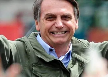 BOLSONARO SOFRE ACIDENTE E ESTÁ NO HOSPITAL