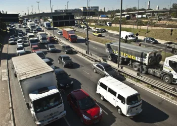 Feriado de Natal registra 50 mortes e quase mil feridos nas rodovias