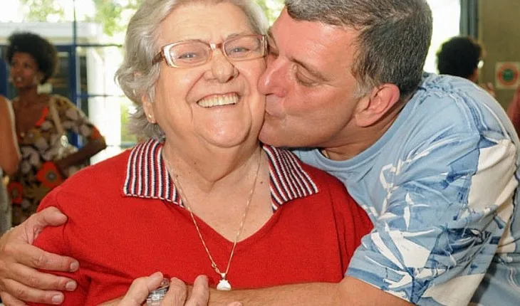 Após perder o filho, mãe de Jorge Fernando é internada às pressas; o Brasil entra em oração