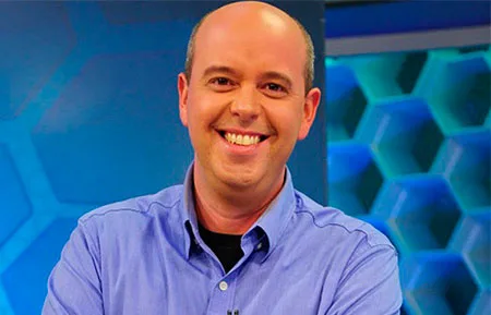 Apresentador Alex Escobar Sofre acidente no RJ( Fotos)