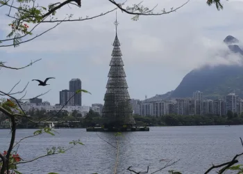Inauguração da Árvore de Natal da Lagoa deve reunir 200 mil pessoas!! Veja as recomendações
