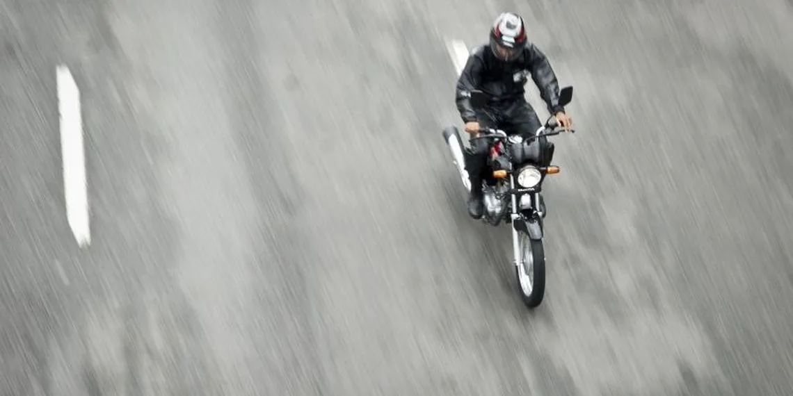 De cada dez atendimentos por acidente no SUS, oito são motociclistas