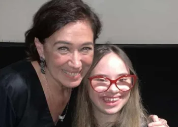 Após 13 anos, Lilia Cabral reencontra atriz que foi sua neta em ‘Páginas da Vida’