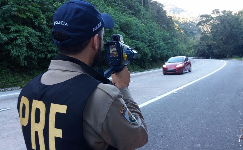 PRF tem até hoje para retomar fiscalização por radares móveis em rodovias federais