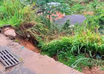 HOMEM MORRE SOTERRADO NO RJ