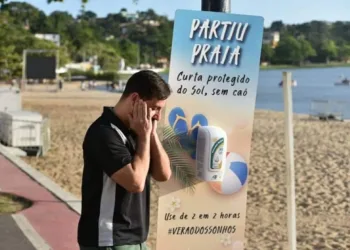 Prefeitura disponibiliza protetor solar gratuitamente nas praias e lagoas