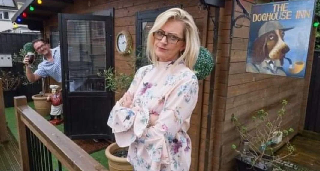 Cansada do marido saindo para beber, mulher constrói bar no quintal de casa