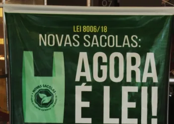 Supermercados passam a cobrar por sacolas plásticas a partir deste sexta-feira