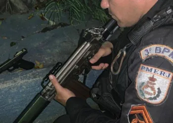 Operação no Morro do Urubu termina com quatro mortos e um PM ferido