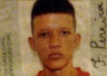 Jovem de 22 anos é morto com pelo menos 20 tiros no RJ