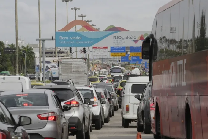 Rio é a cidade do Brasil em que se perde mais tempo com mobilidade, no transporte público